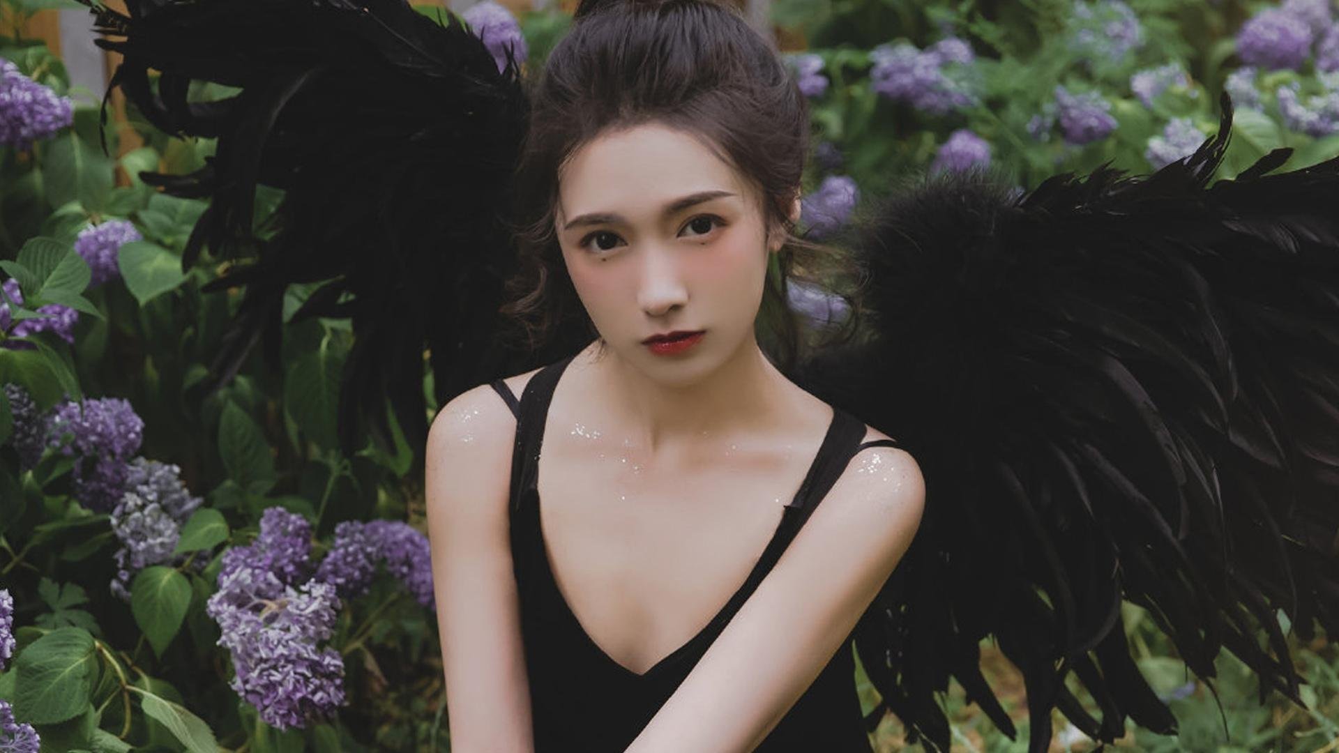 魔术小将发威赢得掌声，魔术小将受伤