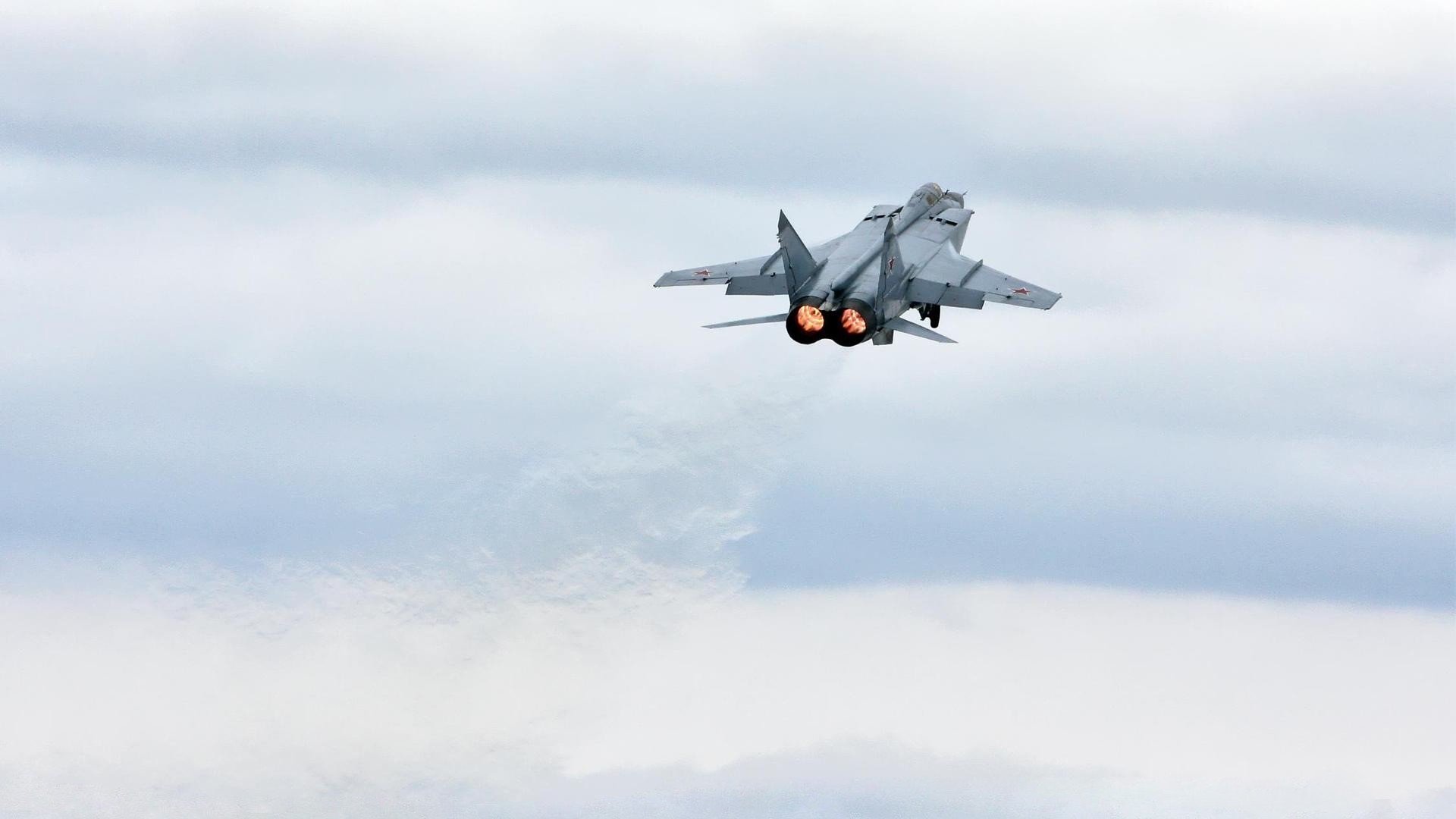 奥尔韦拉决赛亮点频现引发热议,奥尔维拉