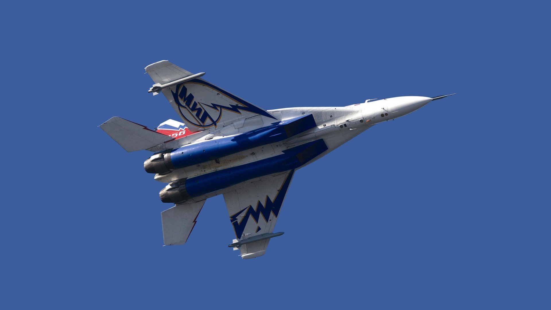 九游网页版官网-鹈鹕后场双星被称为球队攻防引擎，鹈鹕双塔阵容